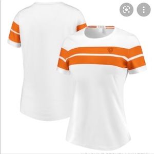 Wear by Erin Andrews Chicago Bears shirt